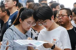 附加赛首战面对国王！霸气扣篮+底角三分 库明加赛前火热开练